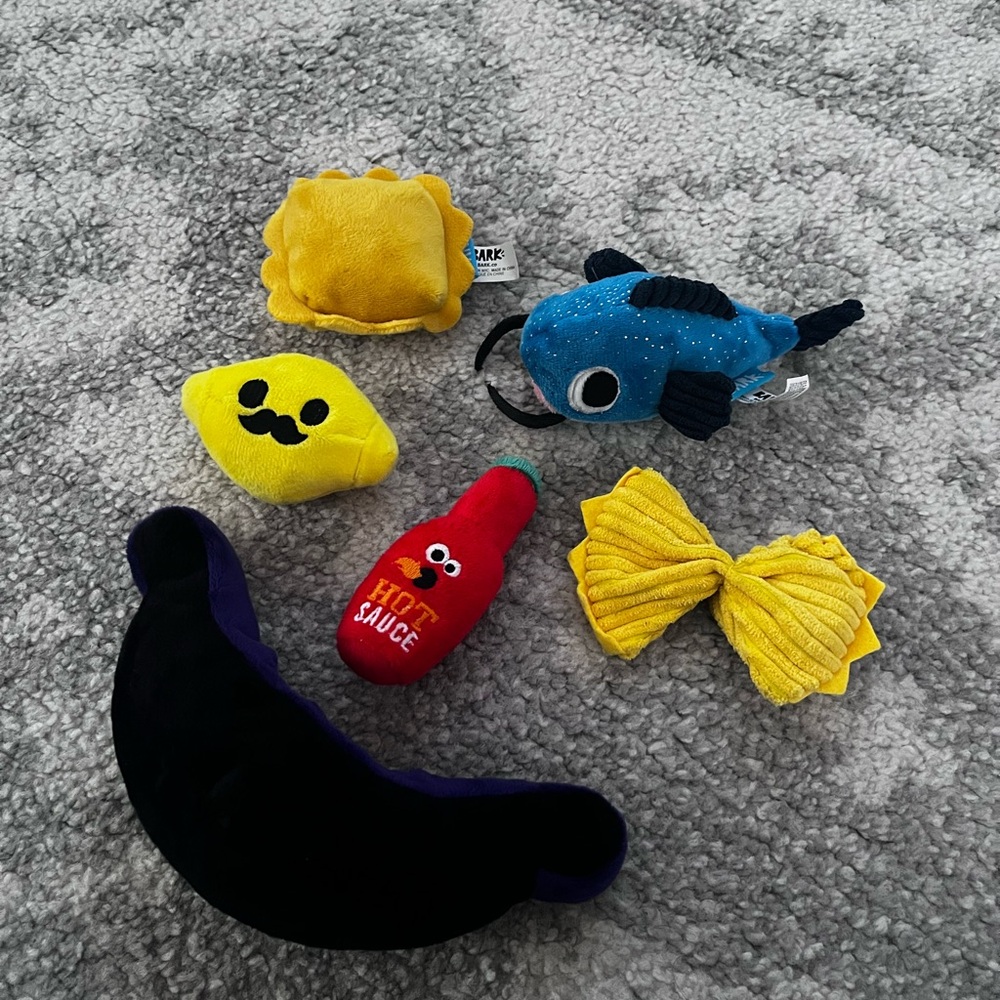 Lot 6 Bark Box Dog Toys Small Medium Banana Hot Sauce Pasta Catfish Lemon Bow